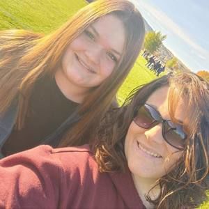 Meet your Posher, Mackenzee